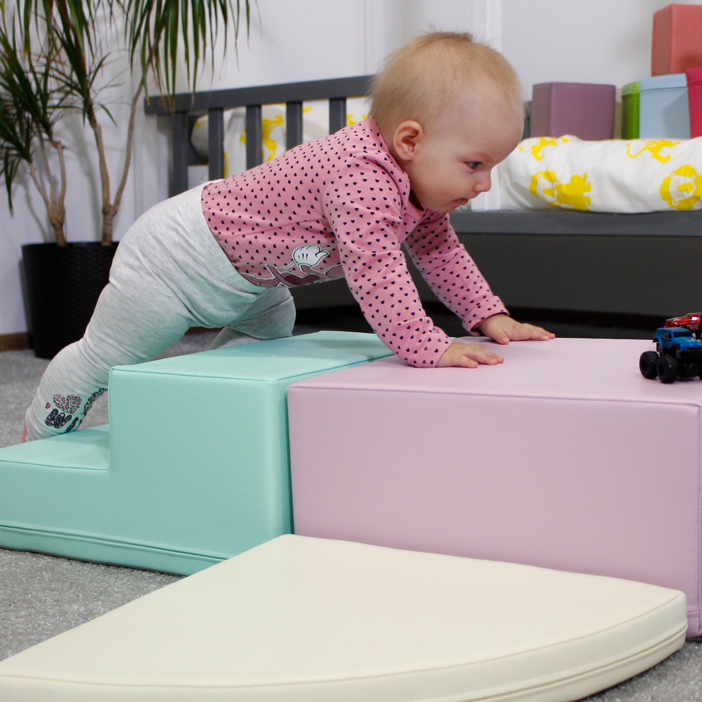 Soft Play 5 Foam Block Set - Light Pastel Corner Climber
